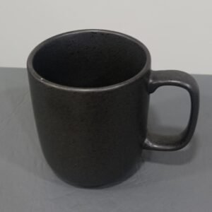 Taza Negra Línea Moderna